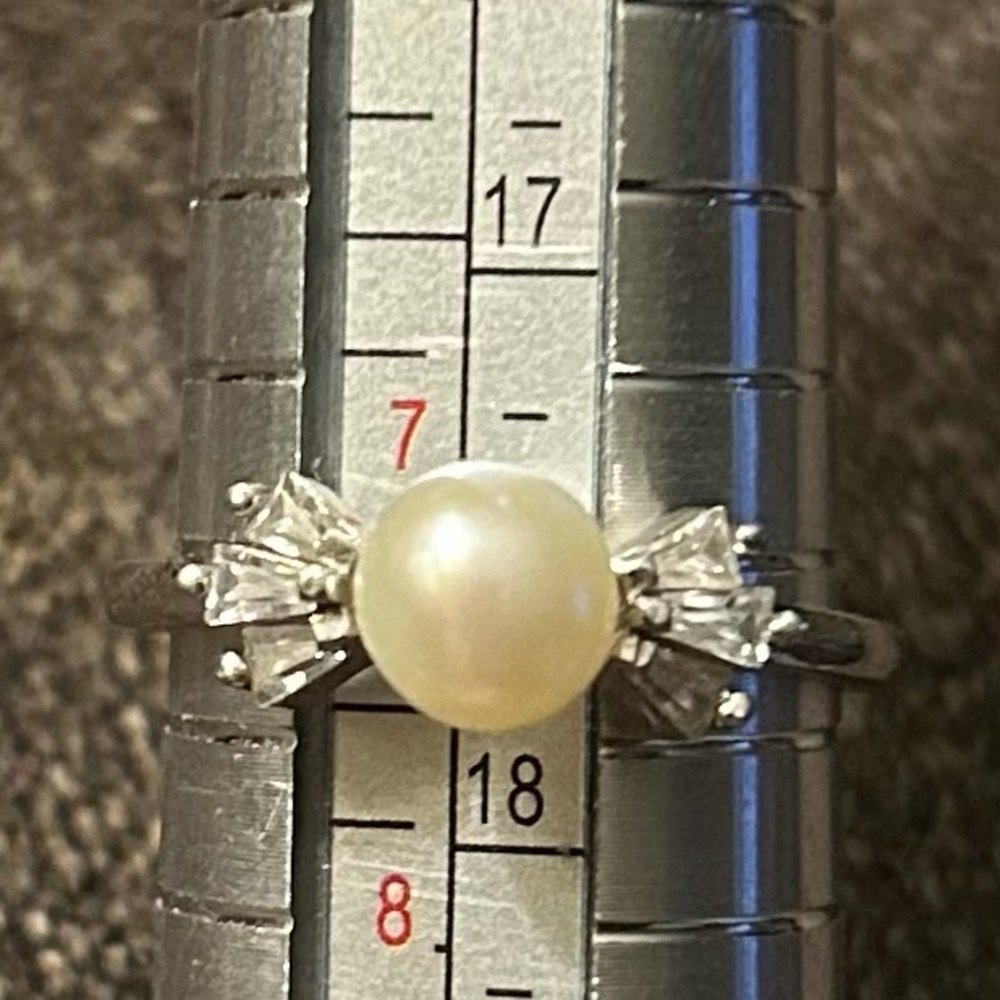 Vantel Pearls Daydreamer size 7.5